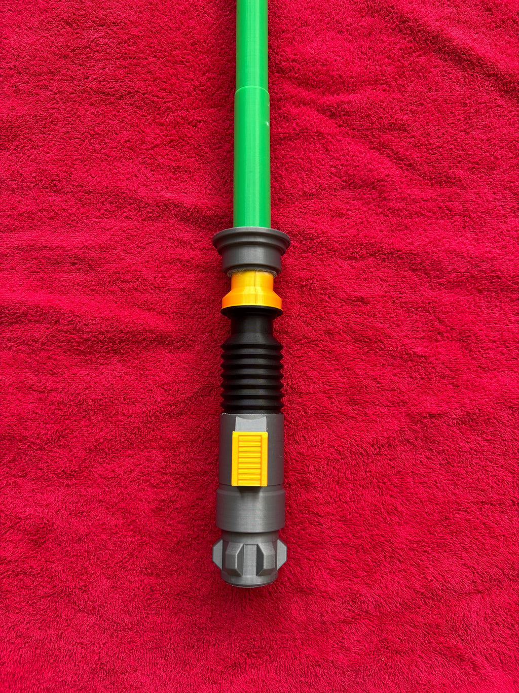 3D Printed Luke Skywalker Lightsaber Prop With Collapsible Blade