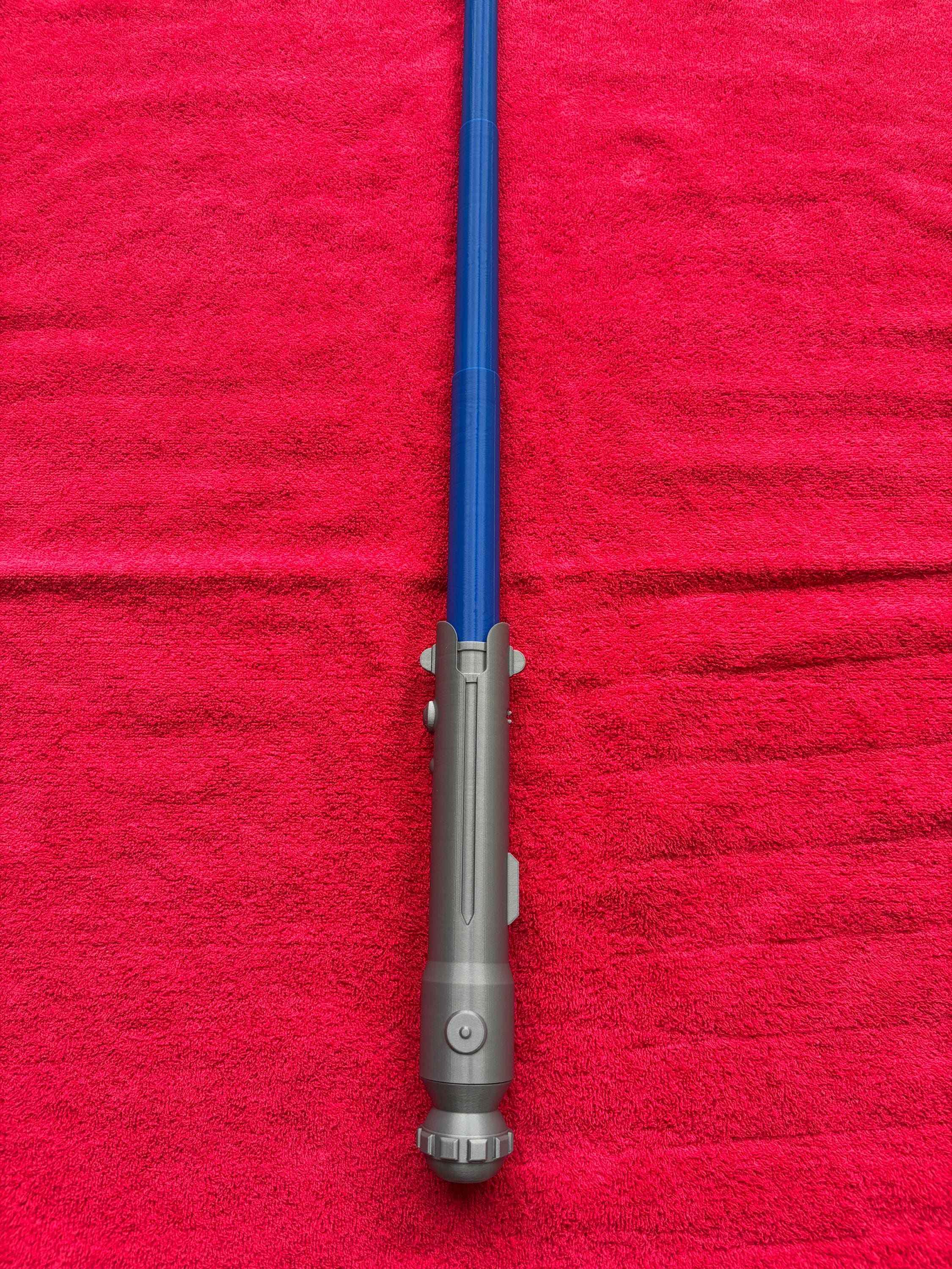 3D Printed Ahsoka Mainsaber Prop With Extendable Blade
